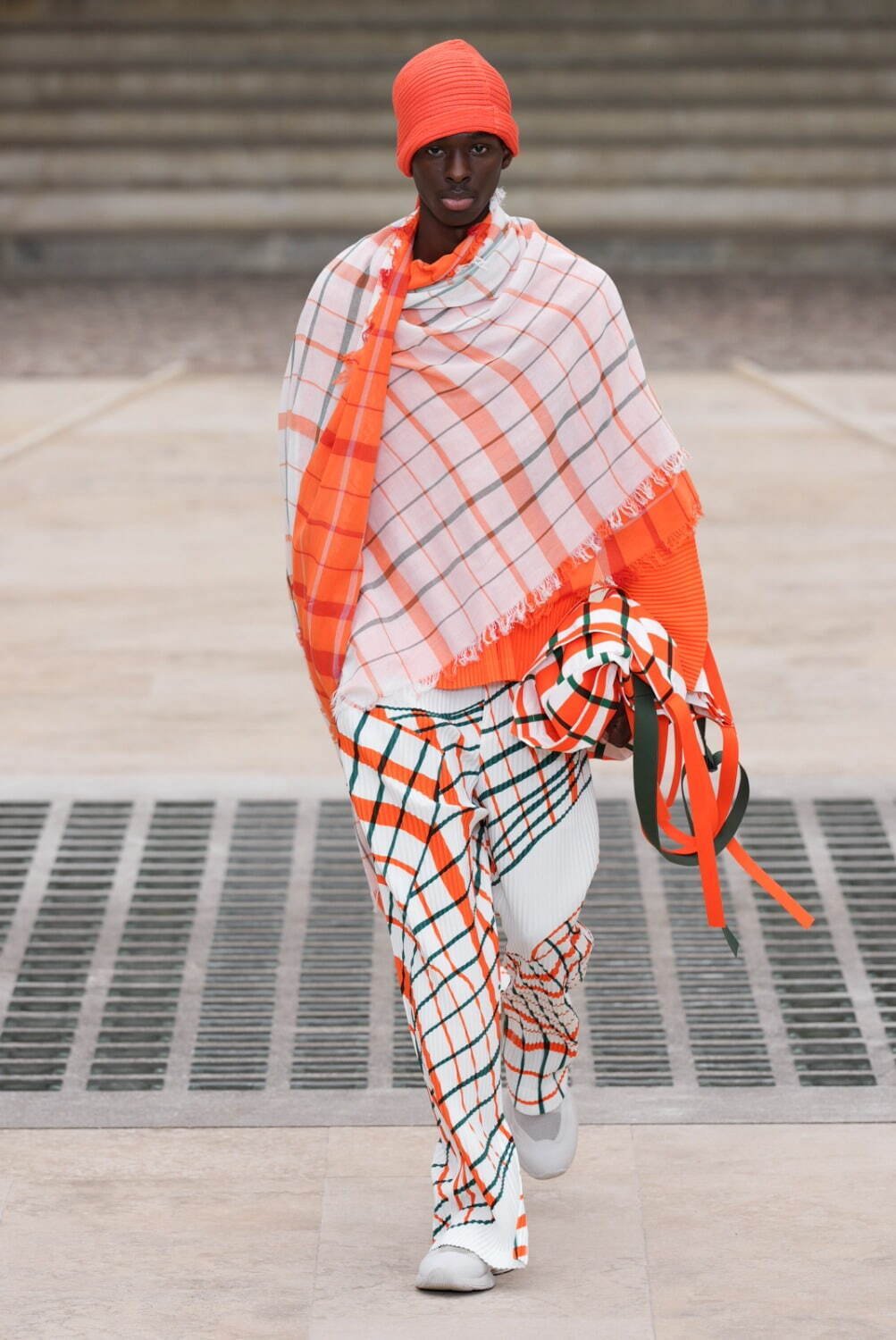 オム プリッセ イッセイ ミヤケ(HOMME PLISSÉ ISSEY MIYAKE) 2025年春