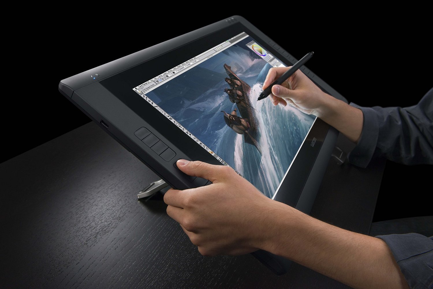 Amazon | ワコム 液晶ペンタブレット 21.5インチ Cintiq22HD 【新型番