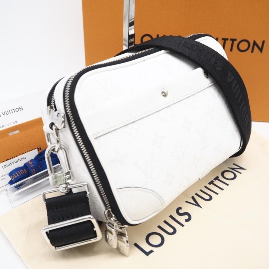 LOUIS VUITTON ショルダーバッグ アルファメッセンジャー ブロン 美 安心国内】Louis Vuitton アルファ・メッセンジャー バッグ (Louis