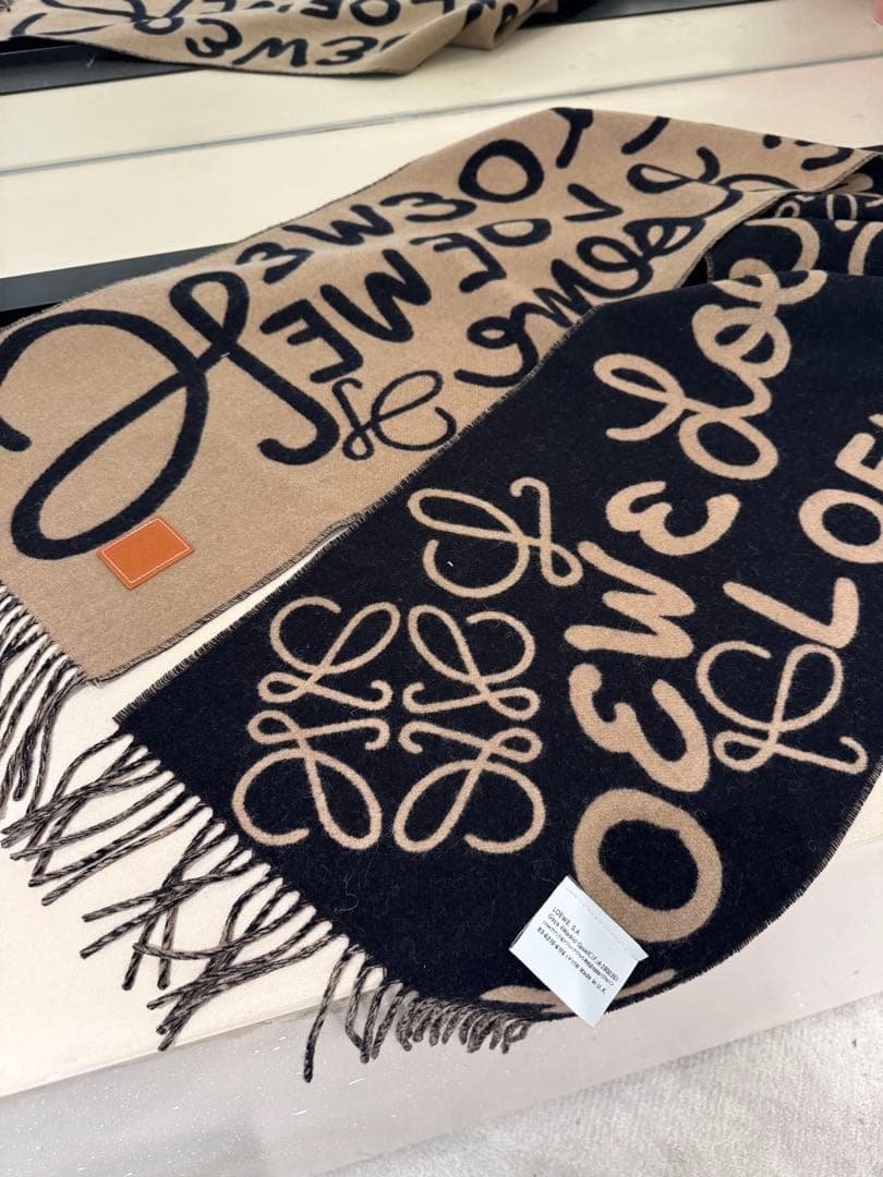 ロエベ　ロゴジャカード マフラー LOEWE ロエベ ロゴジャカード マフラー