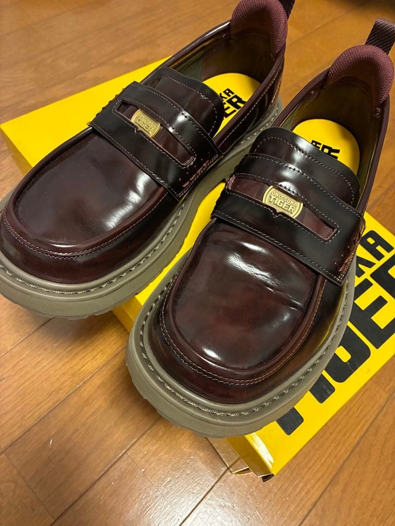 め*ん様 ONITSUKA TIGER TIGER LOAFER ブラウン 26 - メルカリ