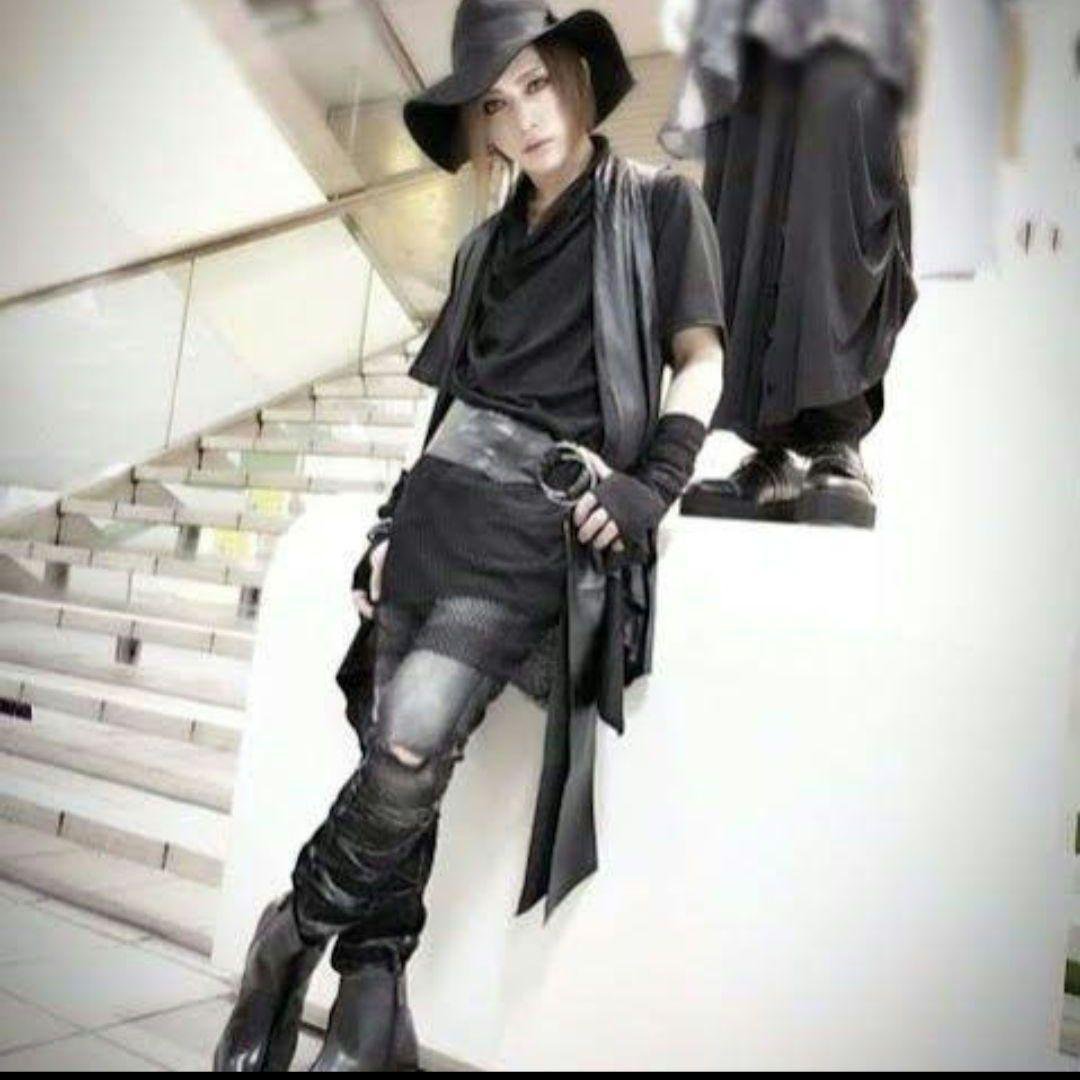 civarize V系　ジレベスト　ロック　バンド　qkm ケータイ世代が選ぶ「神だと思うV系バンド」1位はシド | BARKS