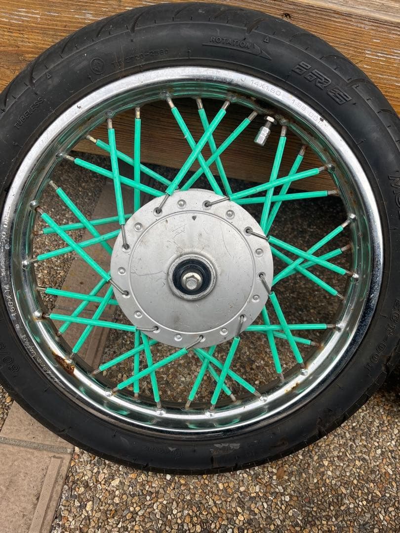 リトルカブ純正ホイール 前後 タイヤ付き - メルカリ